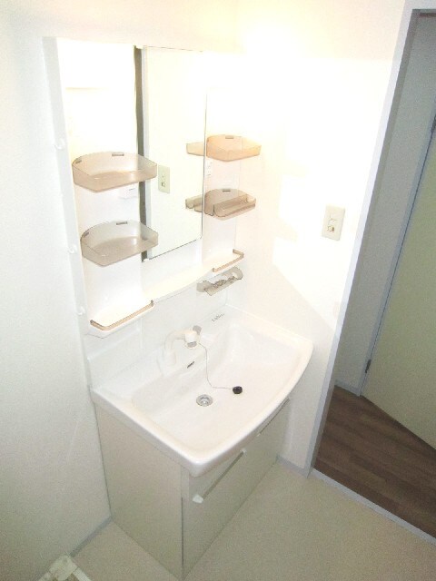 ロイヤル現代の物件内観写真