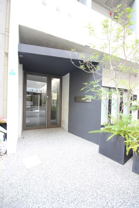 クリスタル昭和の物件外観写真