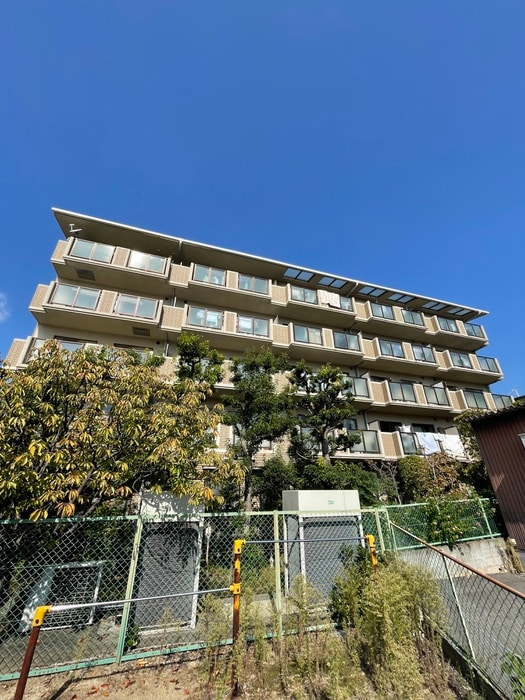 アスティックアサダの物件外観写真