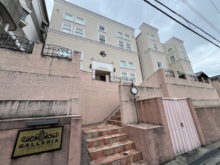 ガレリア千里山ＤＵＥの物件外観写真