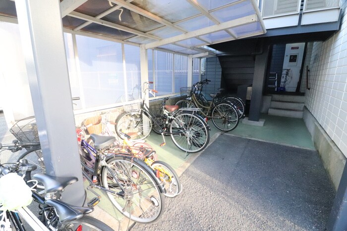 グローリー桂の物件外観写真