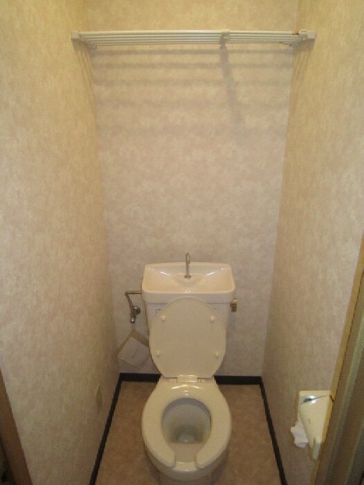 ステュデｨオ灰塚の物件内観写真