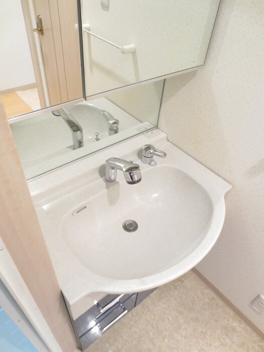 ＣＯＳＭＯ Ⅴの物件内観写真