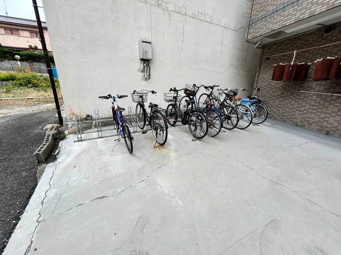 ＢＵＢＢＩＥＳ 千里山の物件外観写真