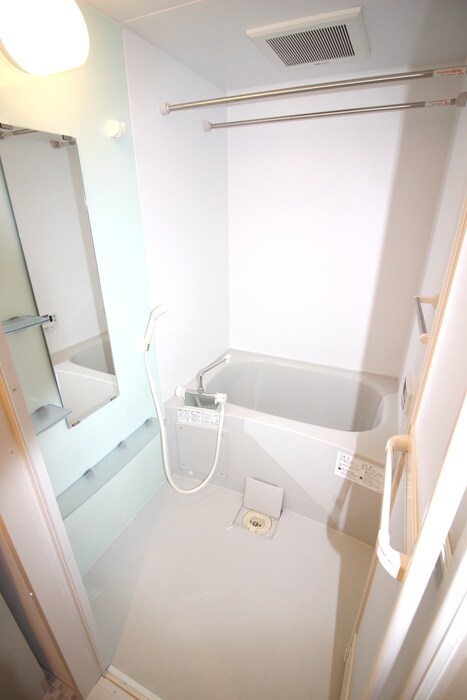 リバーサイド桂　弐番館の物件内観写真