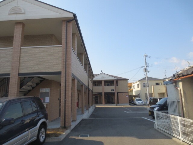 ﾌｼﾞﾊﾟﾚｽﾊﾟﾙﾄﾈｰﾙさとのⅠ番館の物件外観写真