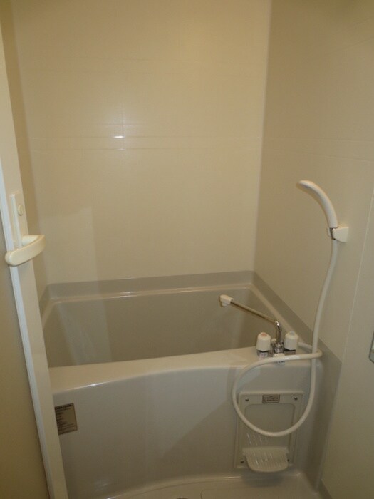 ﾌｼﾞﾊﾟﾚｽﾊﾟﾙﾄﾈｰﾙさとのⅠ番館の物件内観写真