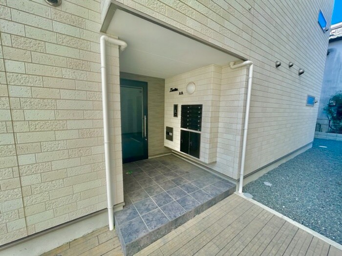 LUCITA大日の物件外観写真