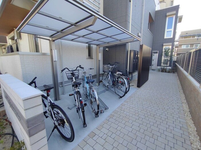 アングレームの物件外観写真