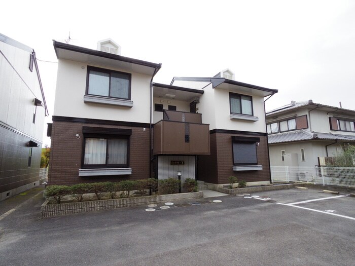 ジョイフルYの物件外観写真