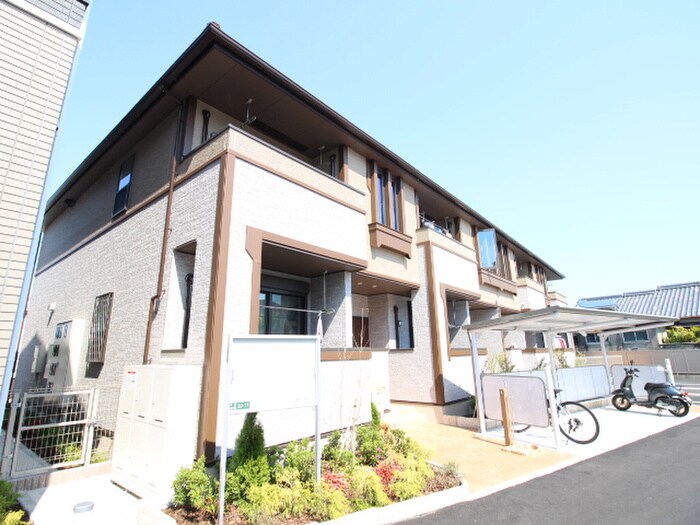 ラムール・ファミリアルＢの物件外観写真