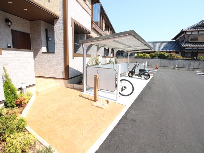 ラムール・ファミリアルＢの物件外観写真