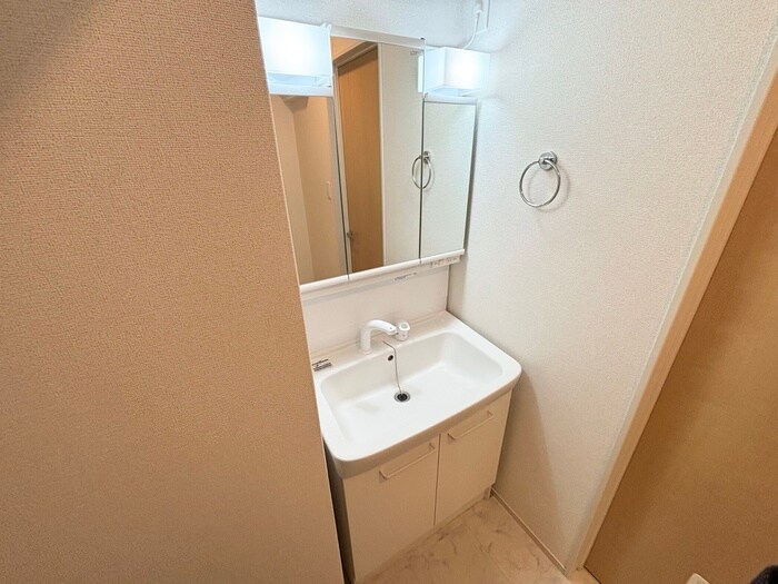 フィオーレつつみⅢの物件内観写真