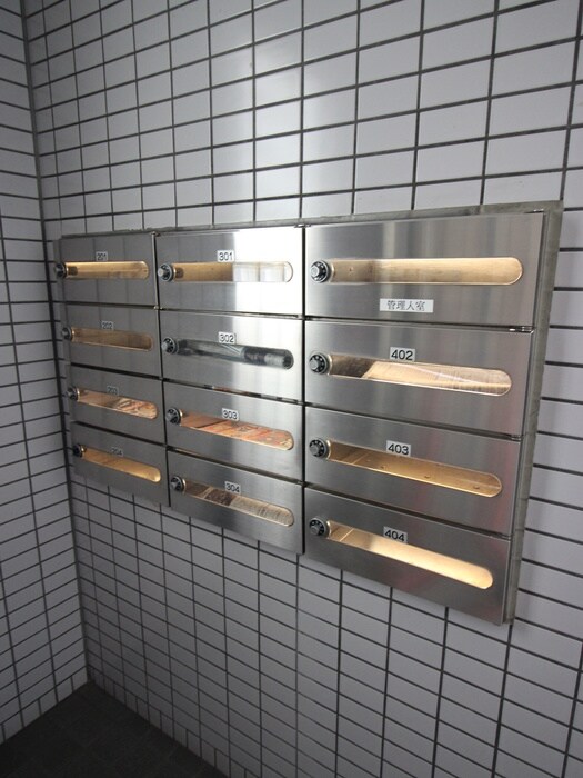 エルベ深井の物件外観写真