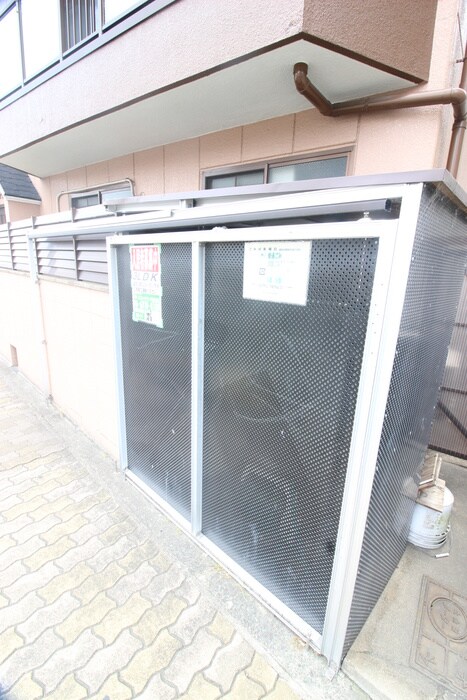 メゾン　カメリアの物件外観写真