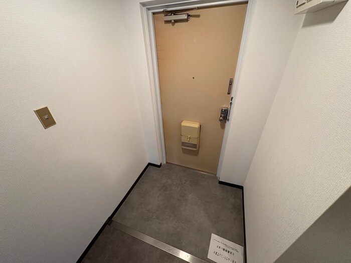 シャトレー高安の物件内観写真