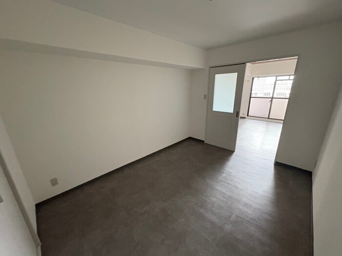 シャトレー高安の物件内観写真