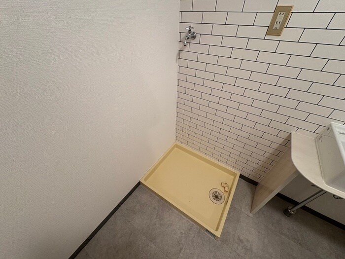 シャトレー高安の物件内観写真