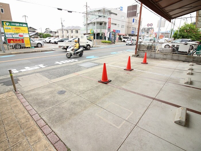 上野坂ｸﾞﾗﾝﾊｲﾂAの物件外観写真