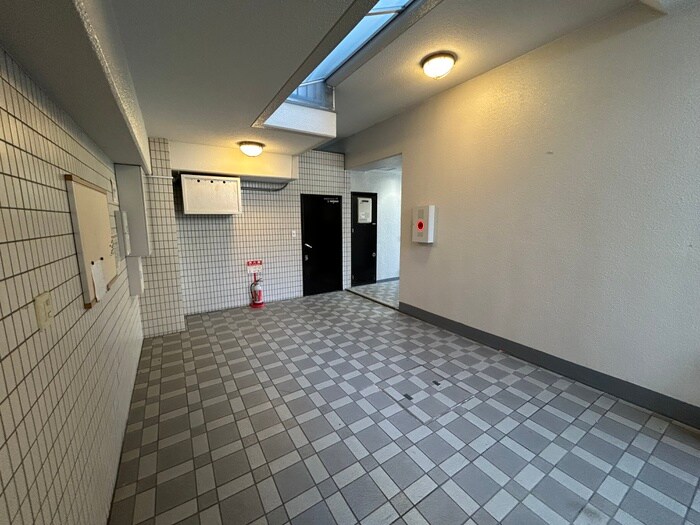 エムズコートⅡ南の物件外観写真