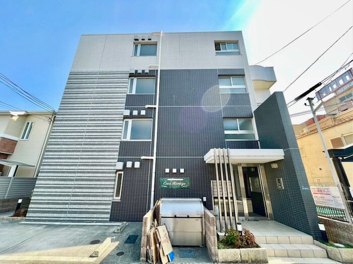 ココ・リヴァージュの物件外観写真