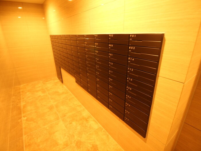 ベラジオ雅び烏丸十条（402）の物件外観写真