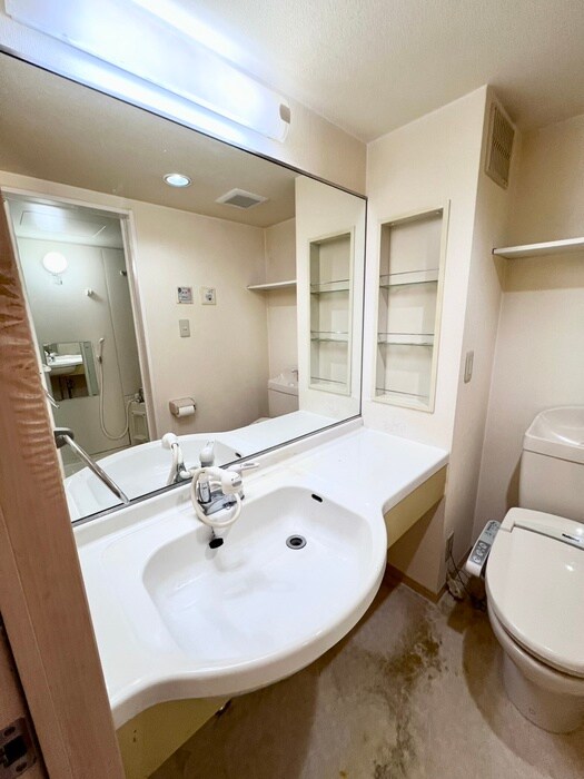 リバ－ハイツＢ棟の物件内観写真