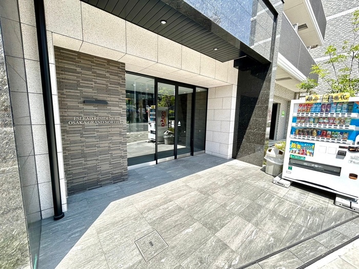 ｴｽﾘｰﾄﾞﾚｼﾞﾃﾞﾝｽ大阪ｸﾞﾗﾝﾉｰｽⅠの物件外観写真