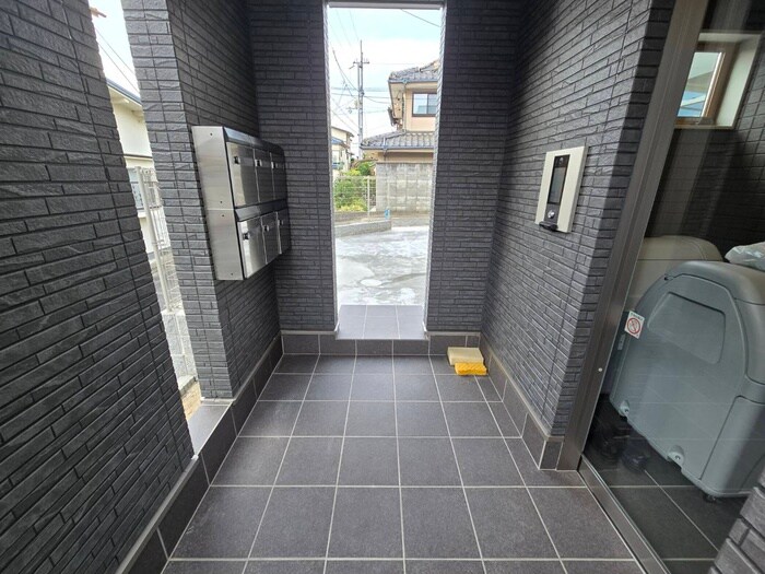 メゾン・ソレイユ稲荷の物件外観写真