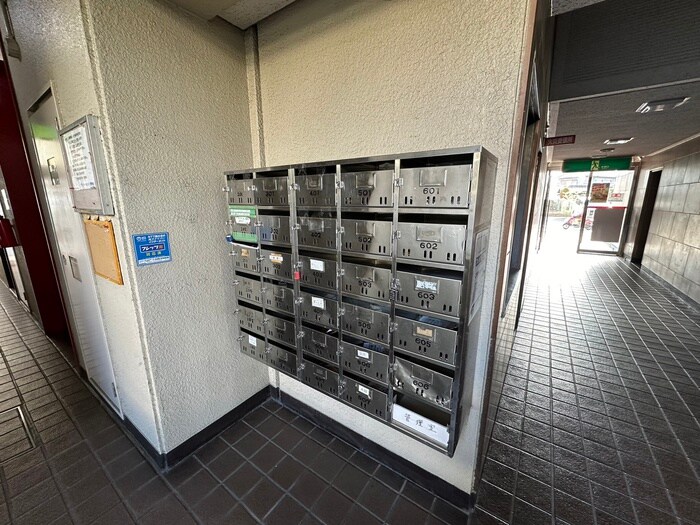 グランドール法善寺の物件外観写真