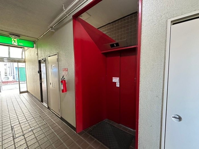 グランドール法善寺の物件外観写真