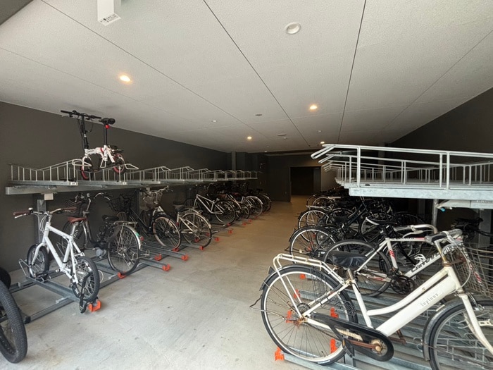 セレニテ難波グランデシュッドの物件外観写真