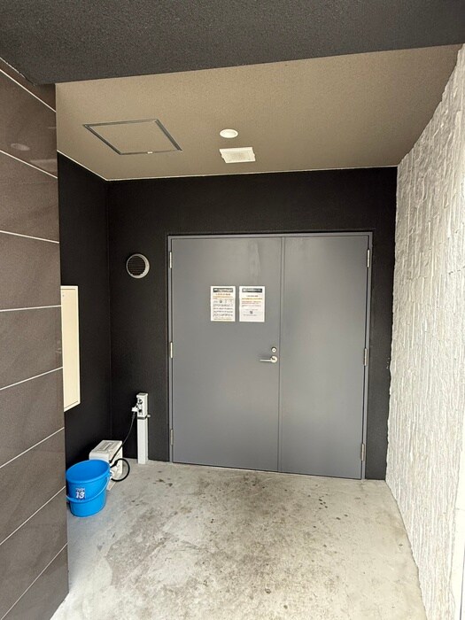 セレニテ難波グランデシュッドの物件外観写真