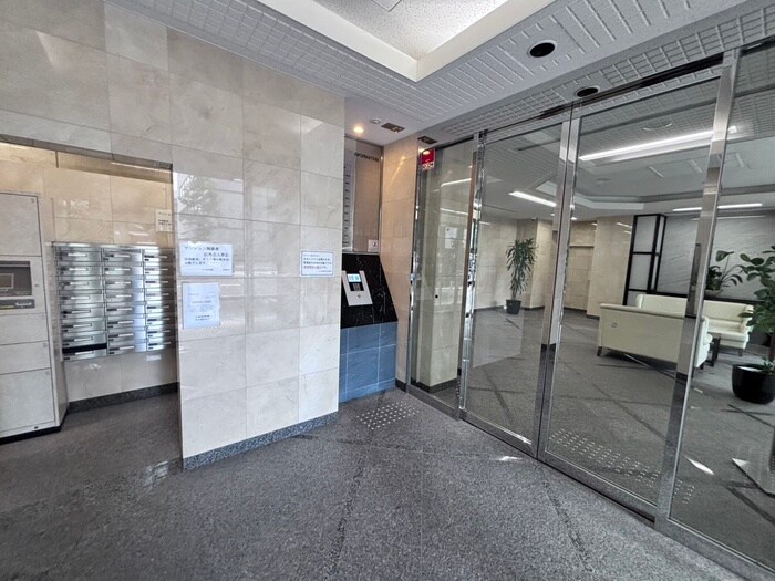 リ－ガル京都烏丸五条通り(1002)の物件外観写真