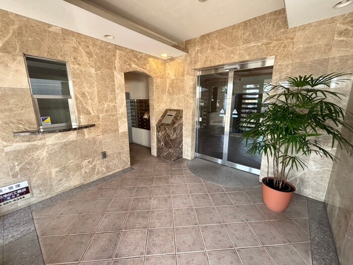 コンフォ－レ栗栖野の物件外観写真