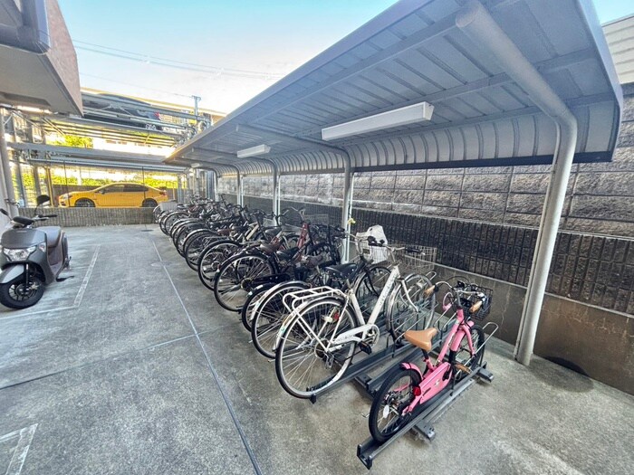 コンフォ－レ栗栖野の物件外観写真