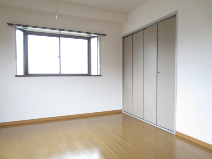 日東西中条ハイツの物件内観写真