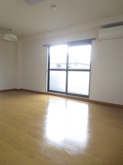 日東西中条ハイツの物件内観写真