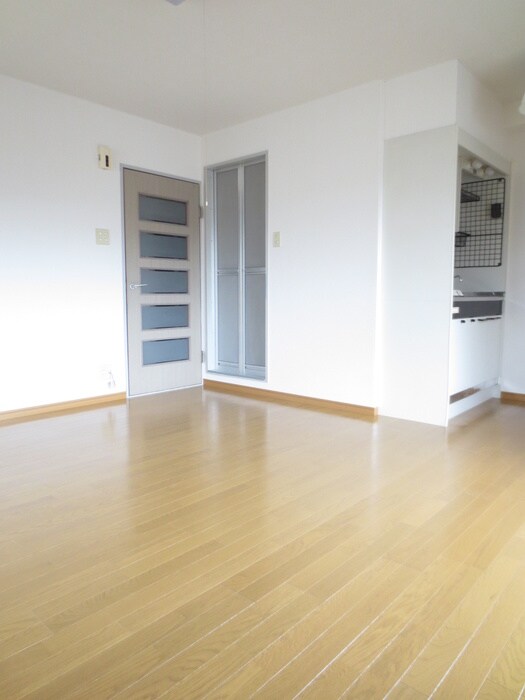 日東西中条ハイツの物件内観写真