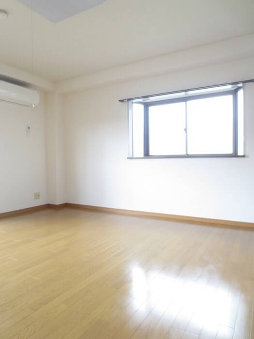 日東西中条ハイツの物件内観写真