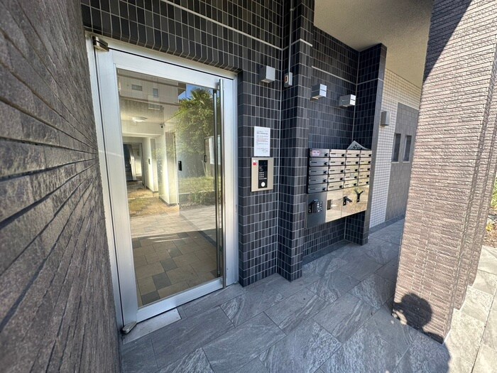 ラ・ルミエールの物件外観写真