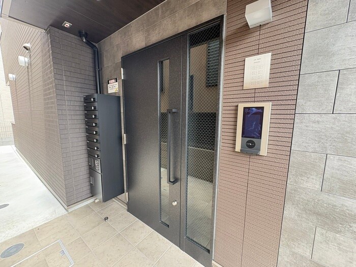 シーエムトワの物件外観写真