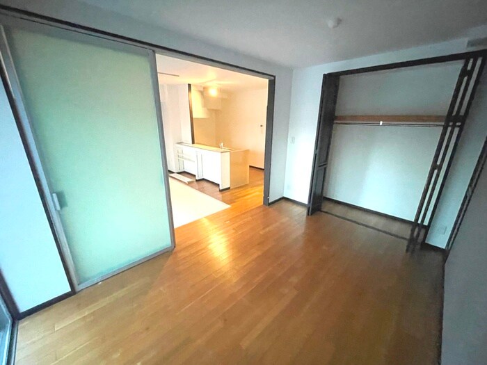 C&Cﾛｰｽﾞｶﾞｰﾃﾞﾝの物件内観写真