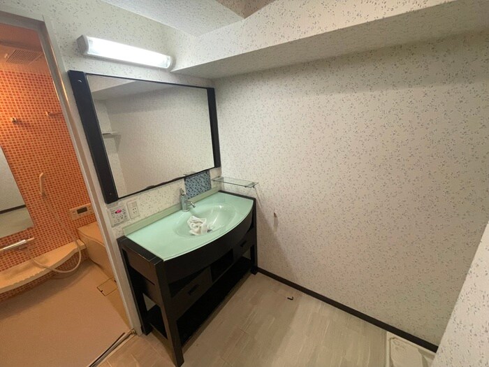 C&Cﾛｰｽﾞｶﾞｰﾃﾞﾝの物件内観写真