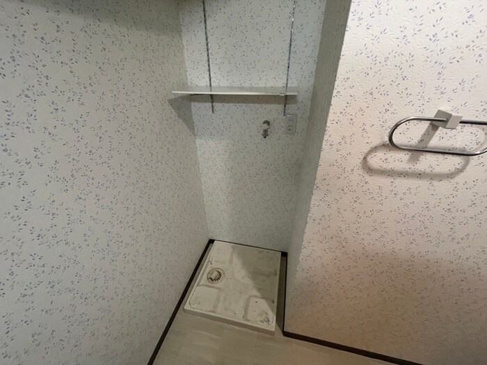 C&Cﾛｰｽﾞｶﾞｰﾃﾞﾝの物件内観写真