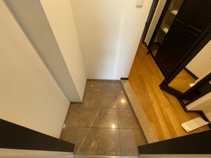 C&Cﾛｰｽﾞｶﾞｰﾃﾞﾝの物件内観写真