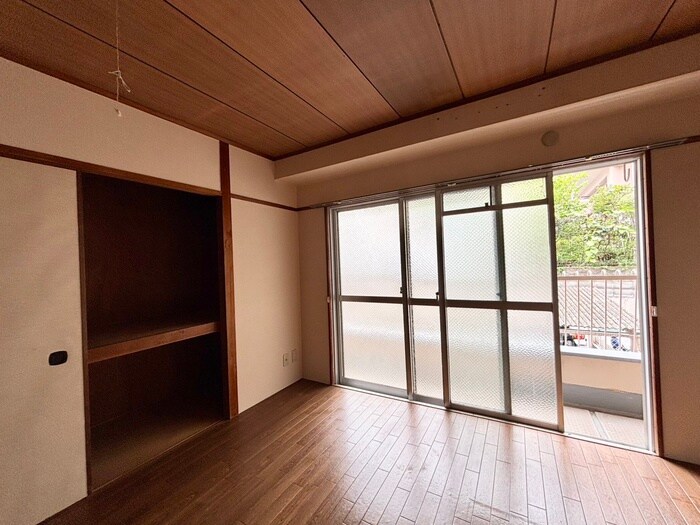 プレジデント宝塚（210）の物件内観写真