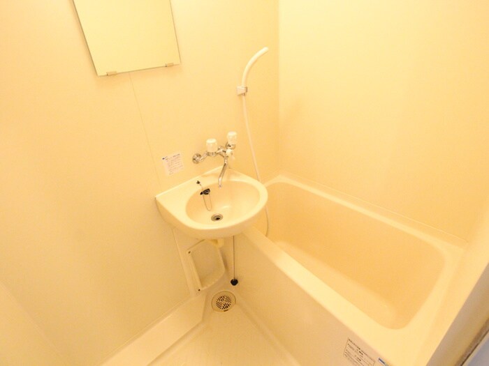 カルムイン江坂Ⅲの物件内観写真