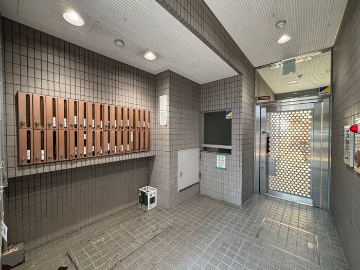 プル－リオン竹鼻の物件外観写真