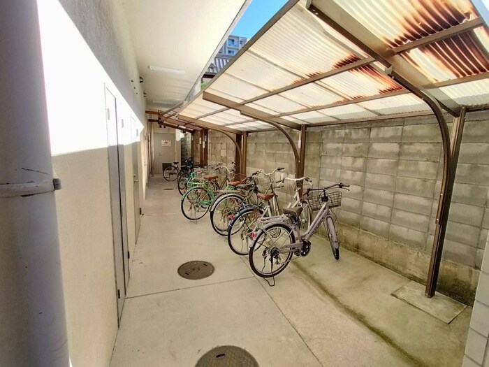 プル－リオン竹鼻の物件外観写真